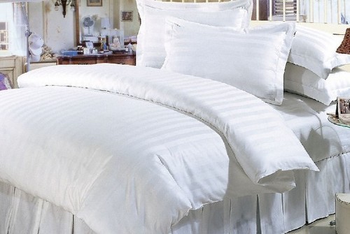 hotel-bed-cover-and-pillow-500x500